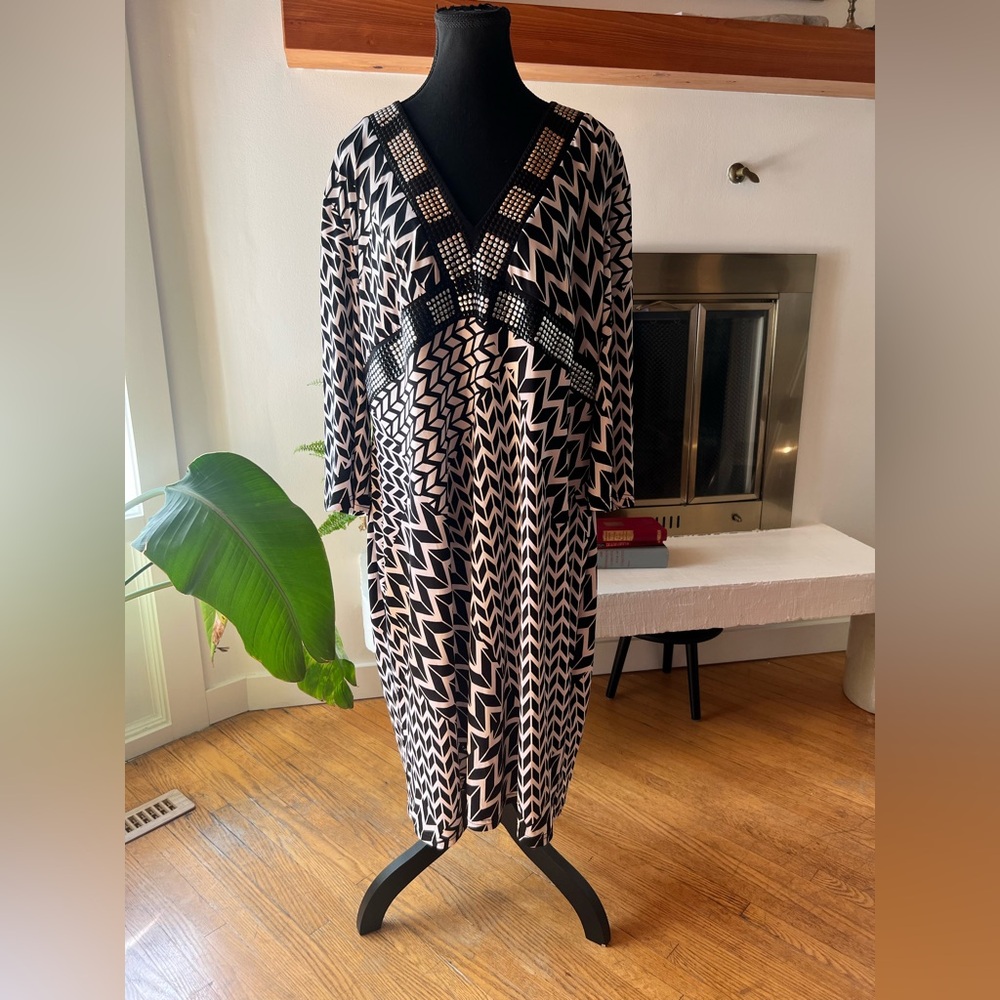 Joseph Ribkoff Black and White Geometric V-Neck Dress